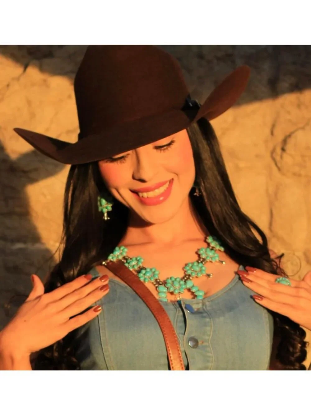 Rustic Western Jewelry Set for Women - Vintage Cowgirl Necklace & Earring Set